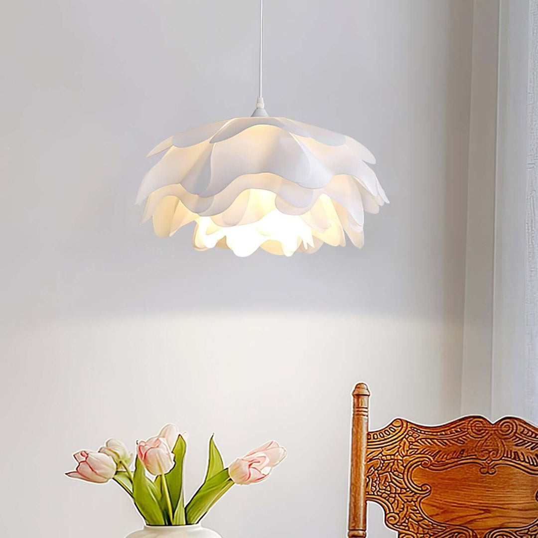 Hvid blomster LED pendellampe