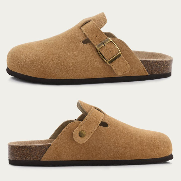 Ergonomiske dameclogs i lysebeige: behagelige sommersko velegnet til hverdag og fritid.