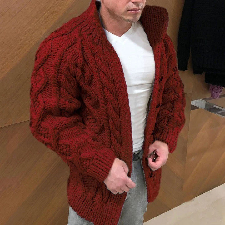 Elegant herrecardigan med stående krave. Ideel som overtøj til kølige efterårs- og vinterdage.