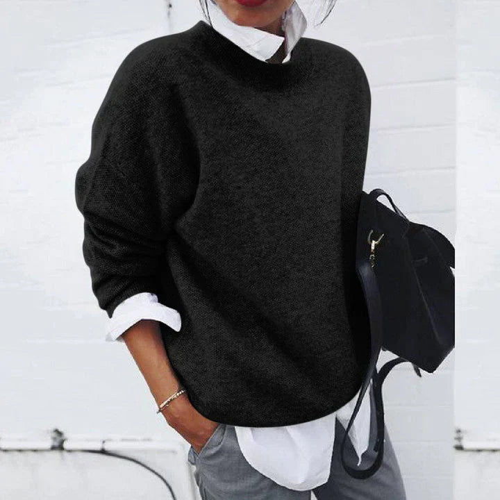 Blød, oversized damestriktrøje i elegant design. Perfekt til hyggelig vinterstrik og casual mode. Komfortabel pasform.