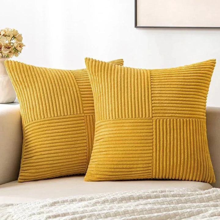Smukt 45x45 cm corduroy tekstil pudebetræk for en hyggelig og moderne boligindretning. Vælg din farve.