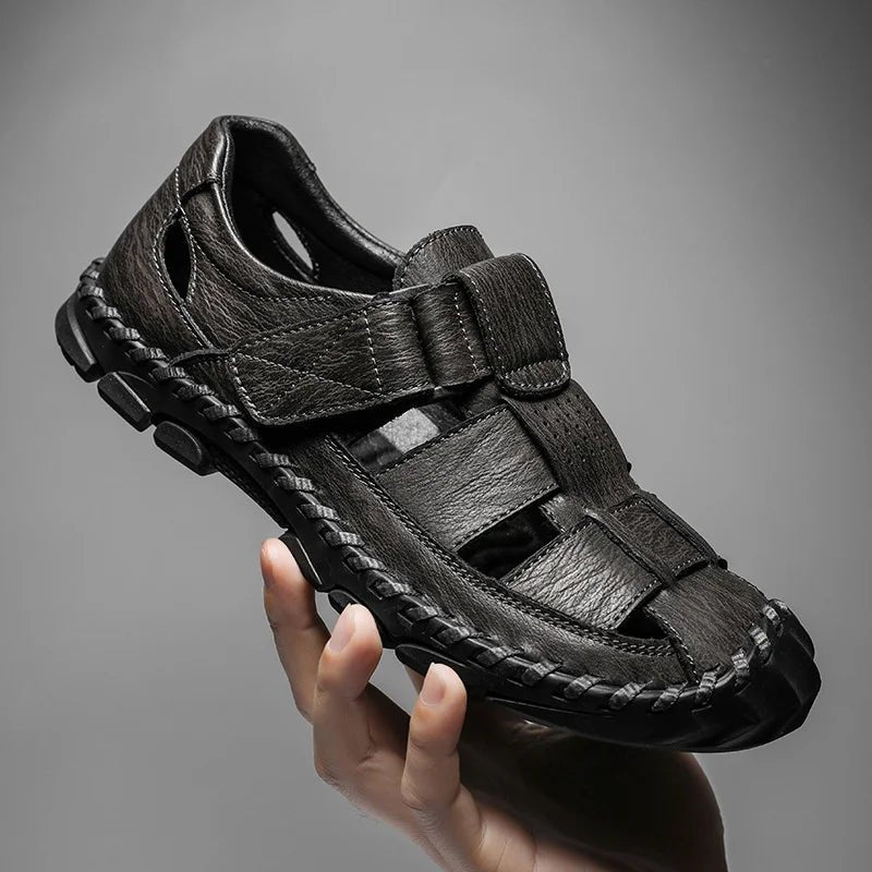 Justerbare sorte herre fisherman sandaler med lukket tå, giver ultimativ komfort hele sommeren.