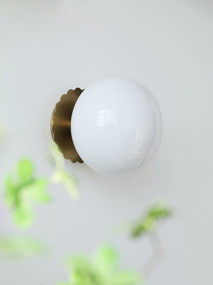 Moderne væglampe i rosa glas