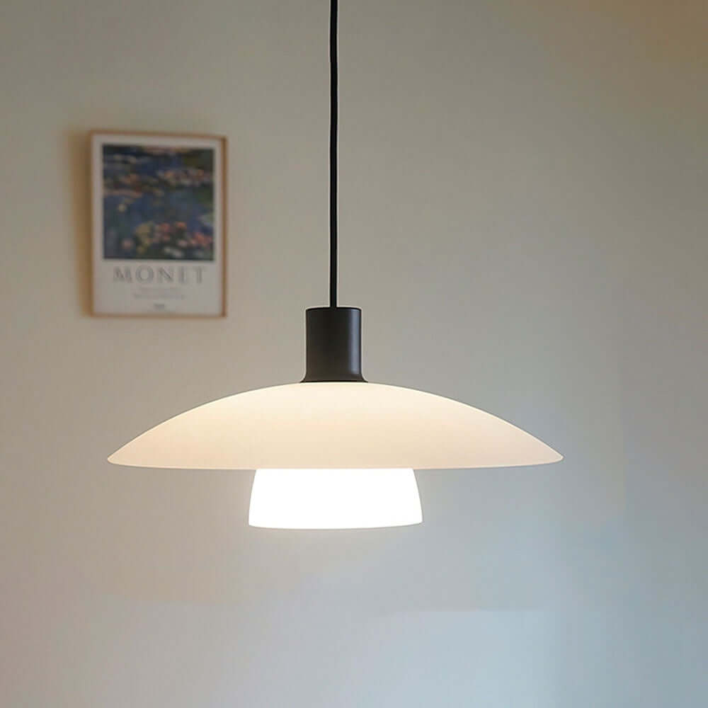 Minimalistisk Pendellampe i Hvidglas