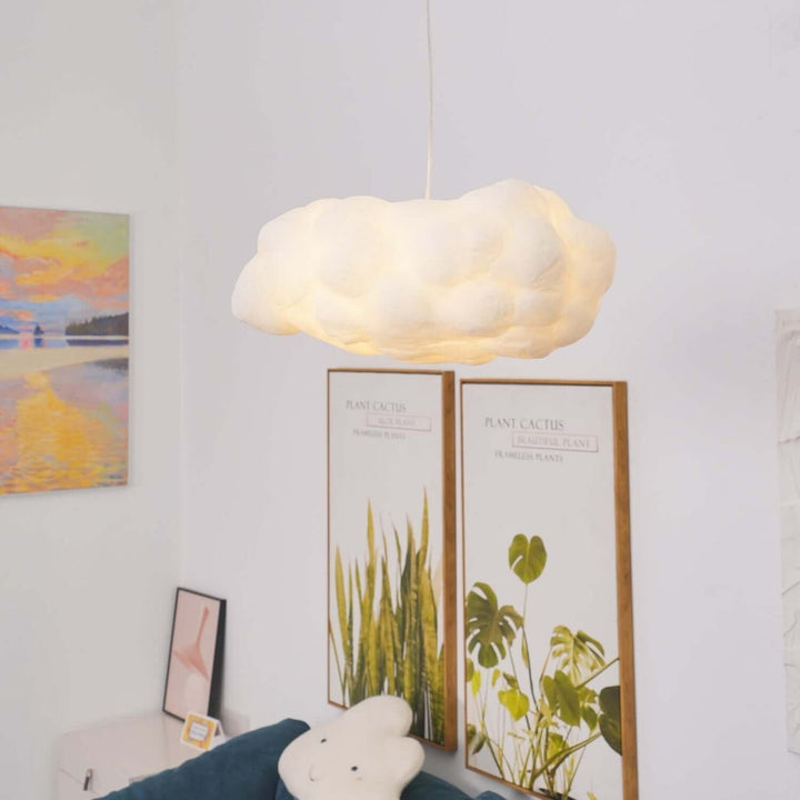 CloudGlow Sky pendellampe, minimalistisk indretning, skaber behagelig atmosfære med varmt eller hvidt lys.