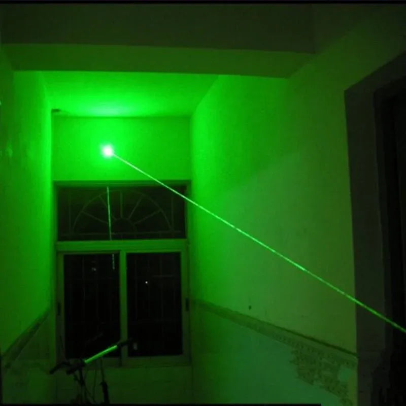 Militærgrøn Laserpeger til Jagt og Nødsituationer