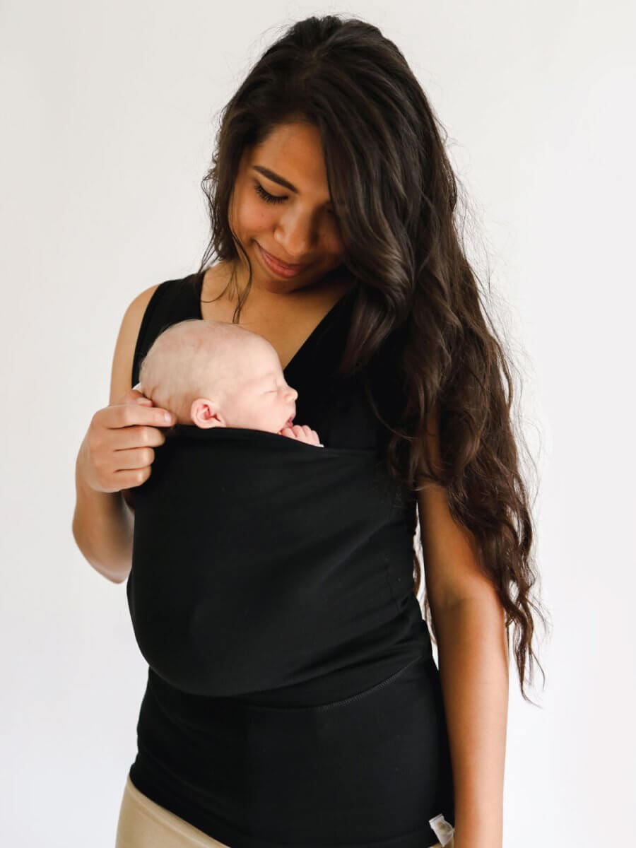 CuddoFit unisex bære-T-shirt i blåt, der giver nærhed og komfort til baby og forælder.