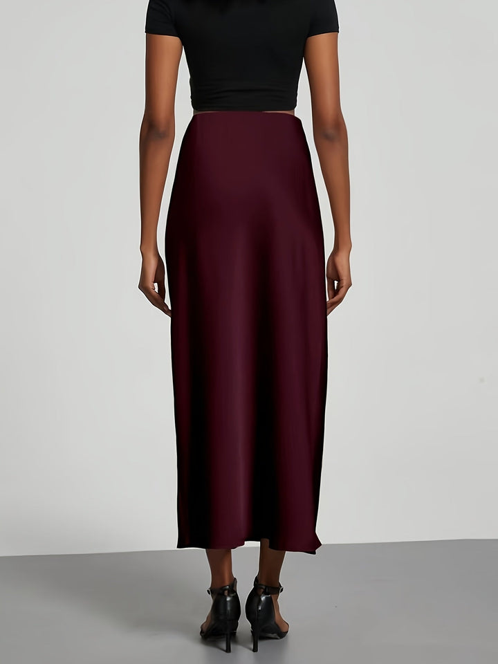 Flot fald på denne satinnederdel, damemaxi med høj talje for et sofistikeret og moderne look.