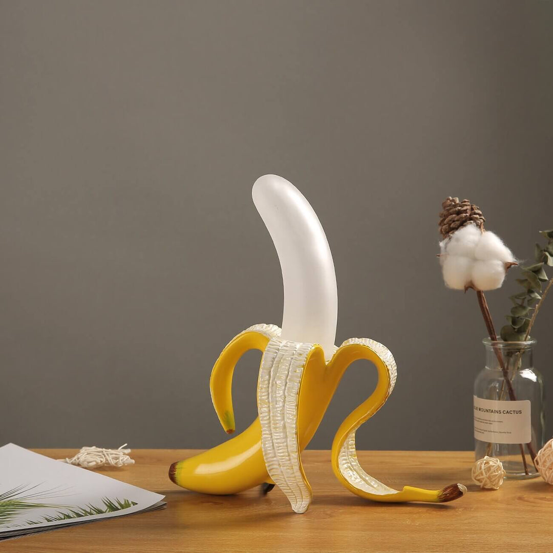 Elegant Art Deco Bordlampe med Banandesign