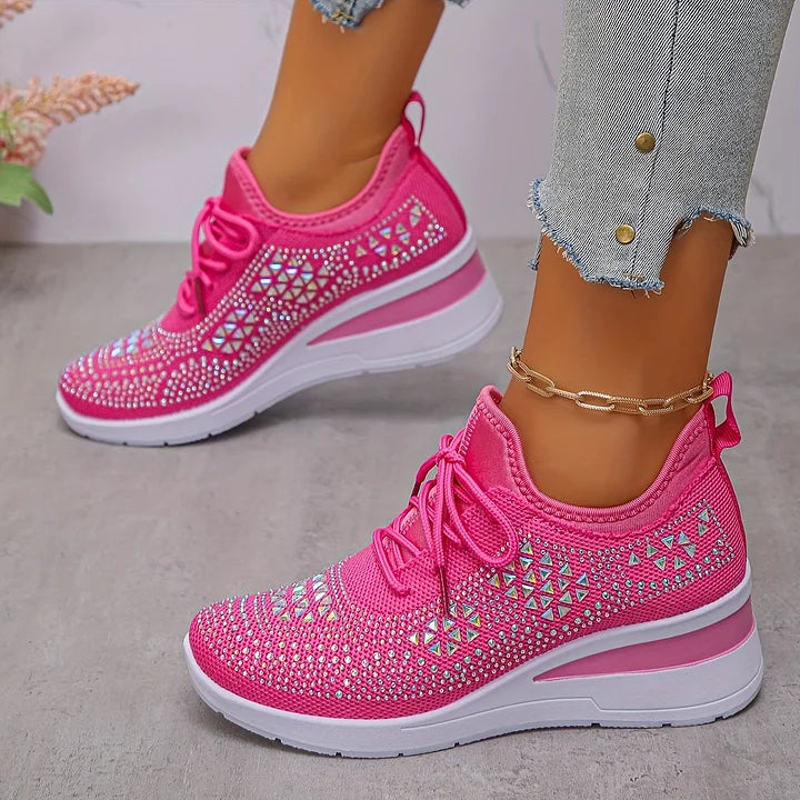 Unikke Dame Annika sneakers med glitrende rhinsten; elegant ortopædisk komfort for den moderne kvinde.
