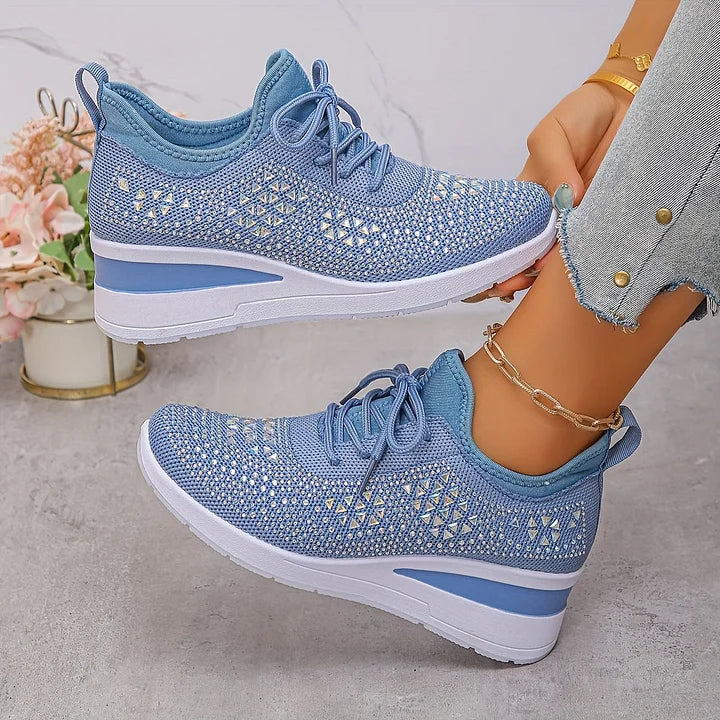 Stilfulde Annika damesneakers med rhinsten, der kombinerer mode, støtte og ortopædisk komfort.