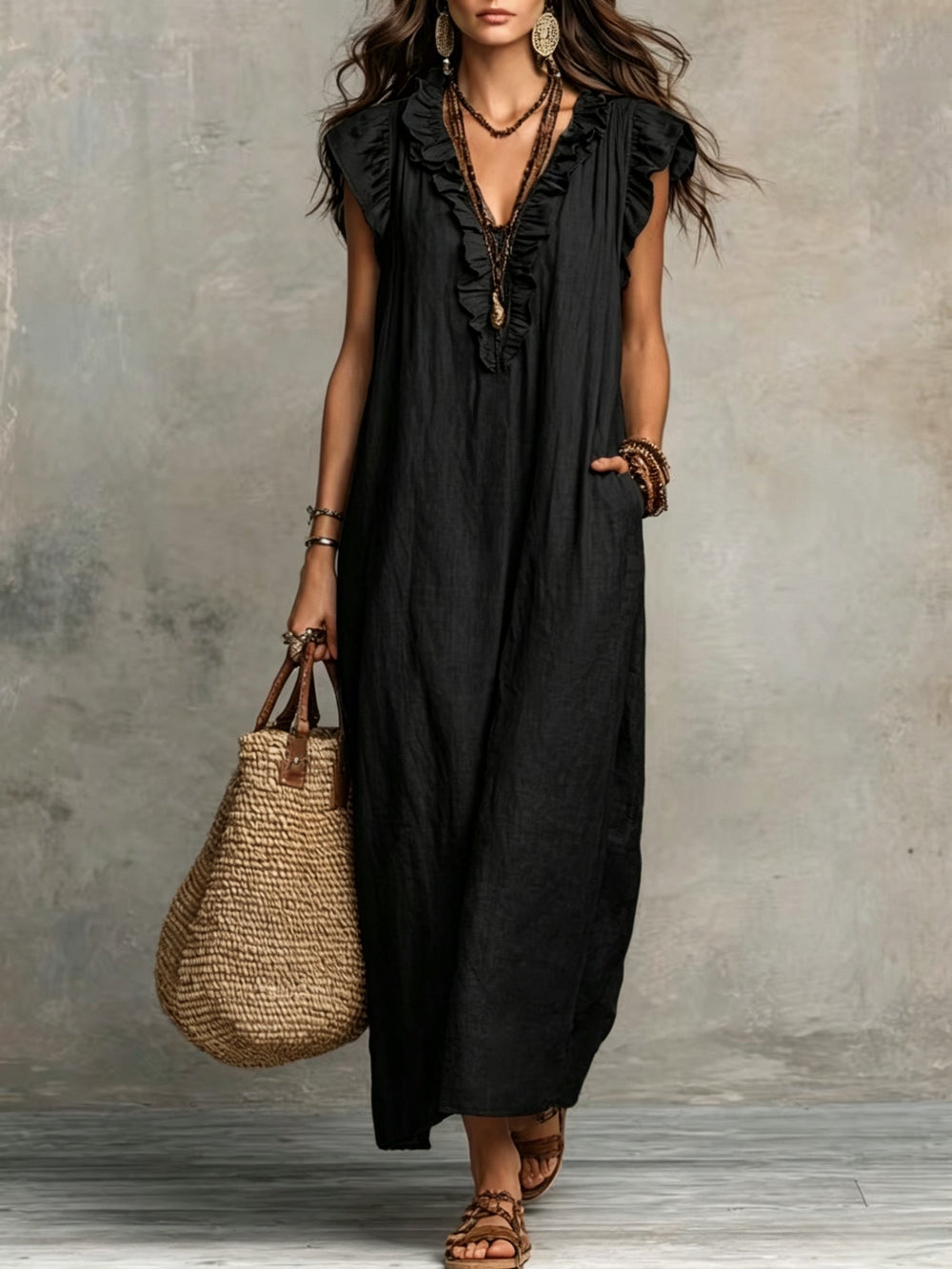 Komfortabel dame boho maxikjole med flæser og løs pasform, perfekt til sommer og hverdag.