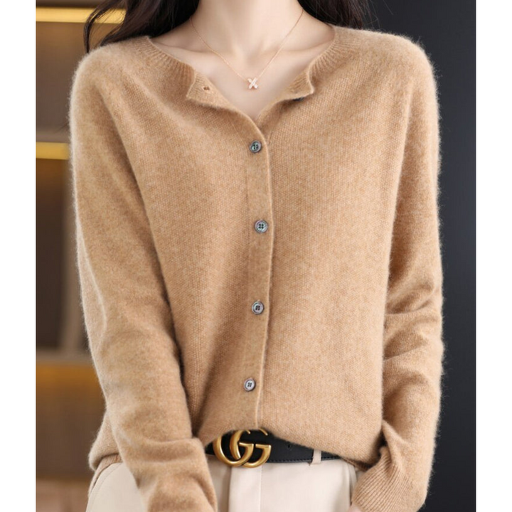 Moderne dame cardigan med rund hals, perfekt til en opdateret og komfortabel hverdagsstil. Stilfuld lag-på-lag beklædning.