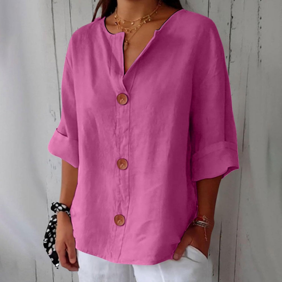 Let og casual damebluse. Ideel sommer- og forårsbluse med en behagelig pasform. Findes i store størrelser.
