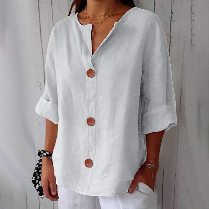 Alsidig casual top til kvinder. Let forårs- og sommerbluse, der kombinerer mode og komfort perfekt.