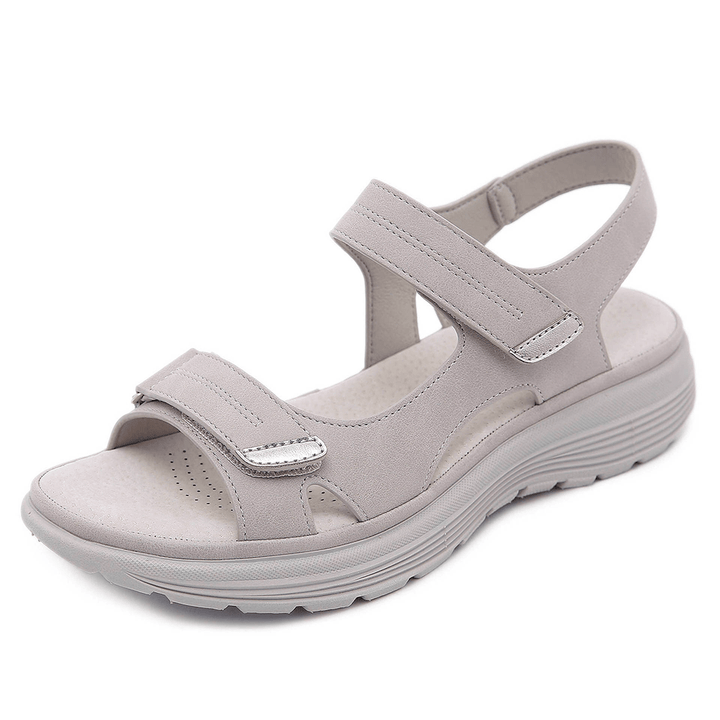 Stilfulde dame FlexiFeet komfortsko med ergonomisk svangstøtte og bred tåboks til sommerdage.
