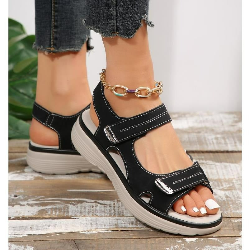 FlexiFeet ortopædiske sandaler med svangstøtte og bred tåboks. Perfekt til kvinders sommerkomfort.
