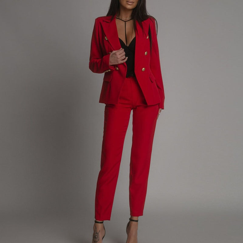 Alsidigt dame blazer sæt med dobbeltradet blazer og elegante bukser. Perfekt til arbejdstøj, kontor og fest tøj.