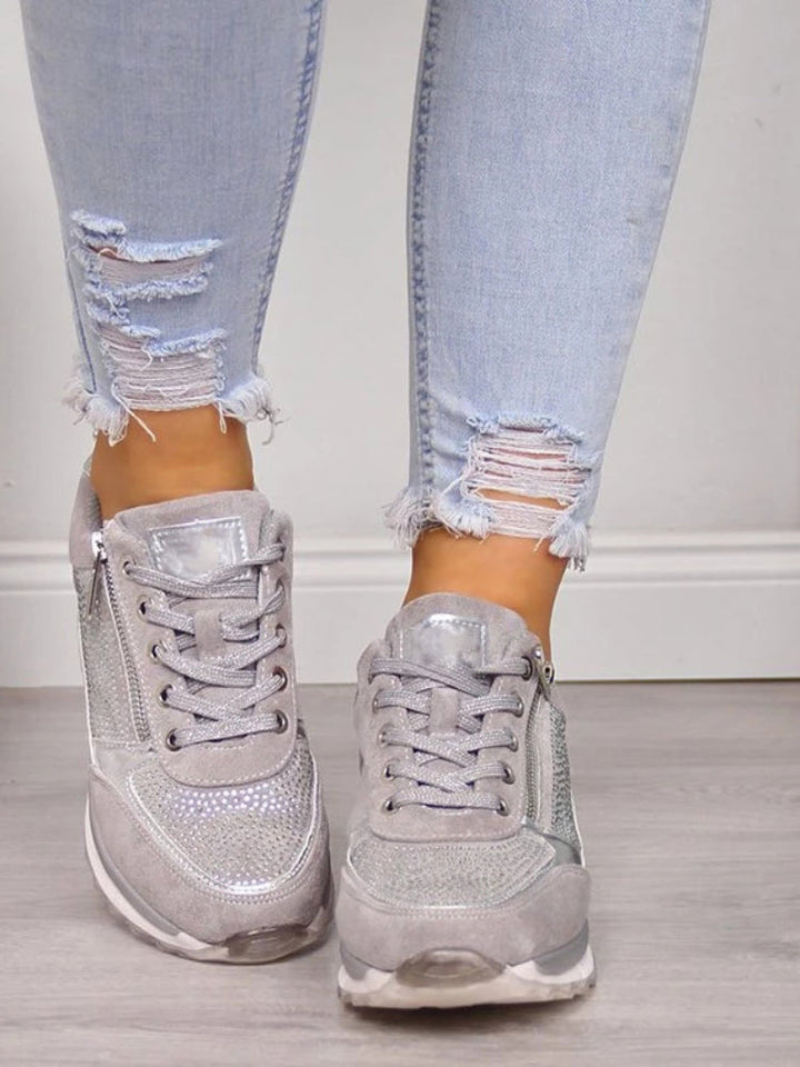 Elegante orthopædiske damesneakers med optimal fodstøtte, komfort og moderne design.