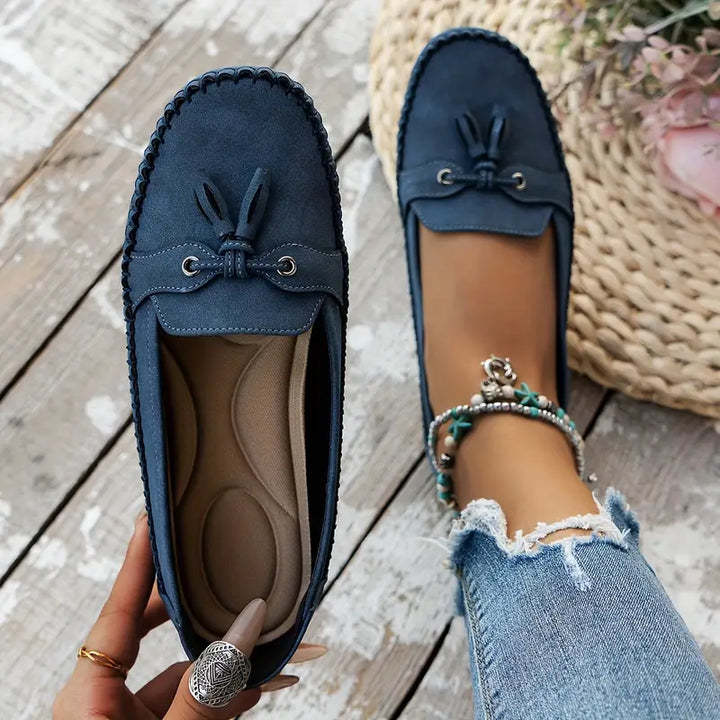 Slip-on ortopædiske loafers, brun, med en fleksibel sål for bedre bevægelse og komfort.