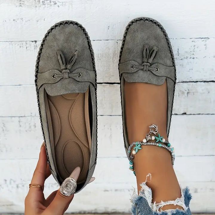 Dame komfortsko: Ortopædiske loafers med slip-on funktion, sort, ideel til daglig brug og velvære.