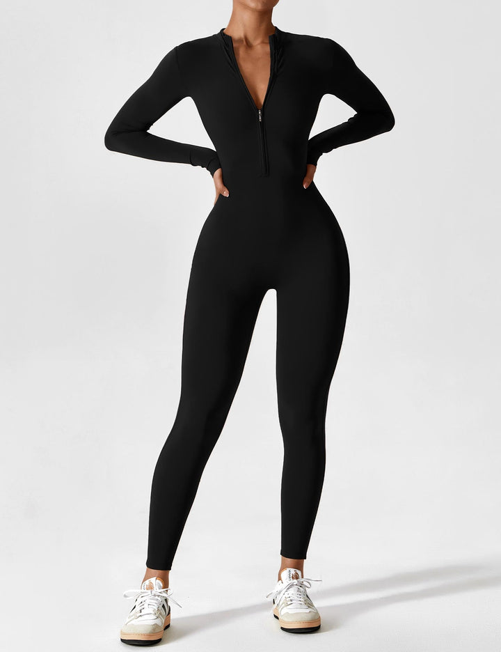 Blød og komfortabel dame jumpsuit med ståkrave og nem lynlås, velegnet til afslappet hverdagsbrug.