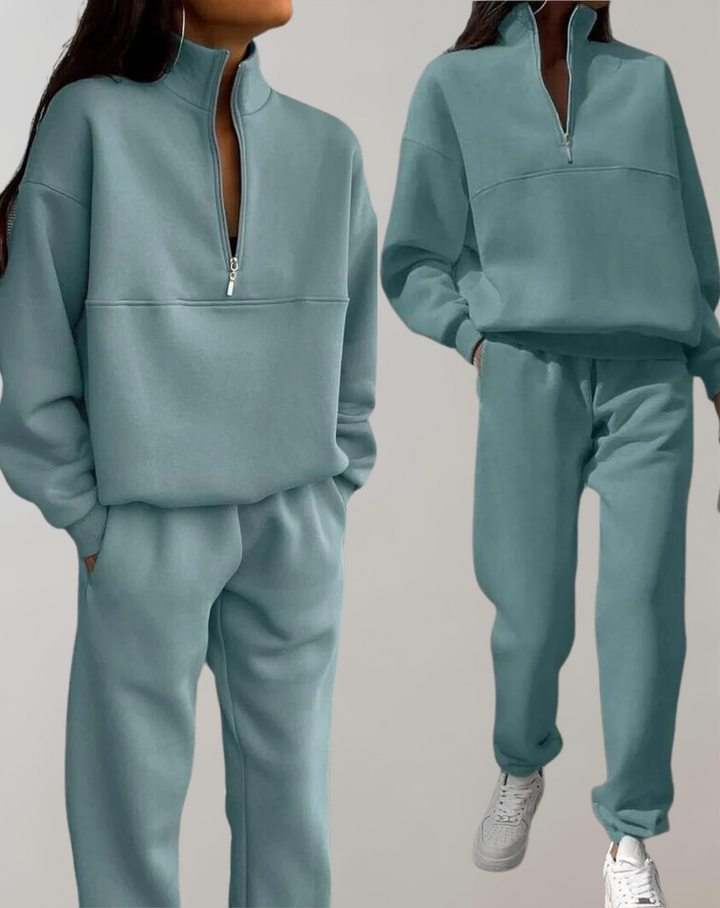 Stilfuldt og varmt dame fleece sæt, perfekt til både afslapning og hverdag. Maksimal komfort.