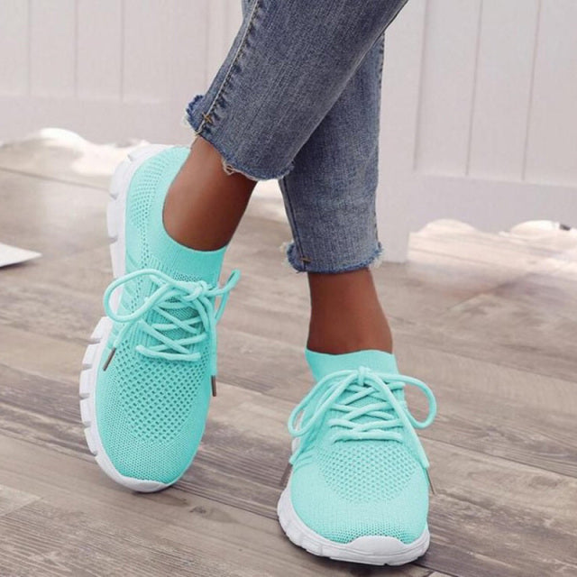 Kvinders ortopædiske sneakers i grå, ergonomisk designet, kunstlæder, alsidig at kombinere, perfekt bærekomfort