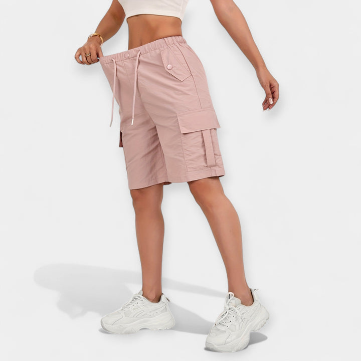 Stilfulde damer cargo shorts designet for komfort, med rummelige lommer og en afslappet pasform.