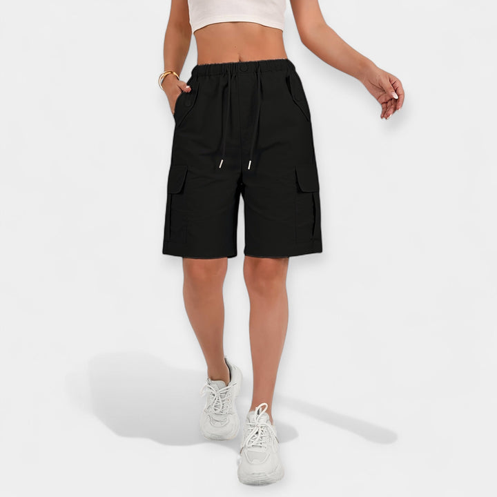 Trendy damer casual shorts med funktionelle cargo-lommer, tilbyder både stil og funktionalitet.