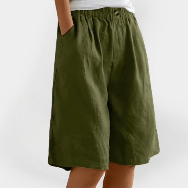 Blå sommer shorts til kvinder. Løs pasform og elastisk talje sikrer maksimal komfort til hverdagsbrug.