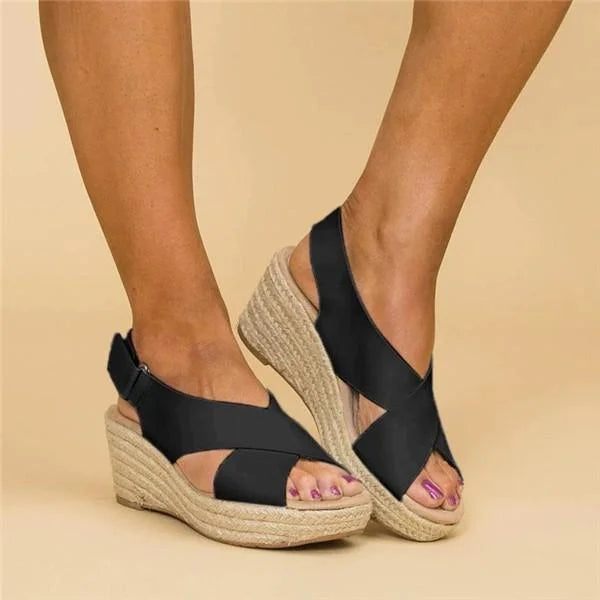 Behagelige grå espadriller med kilehæl, ortopædisk damesko for optimal fodkomfort, sommer, hverdag.
