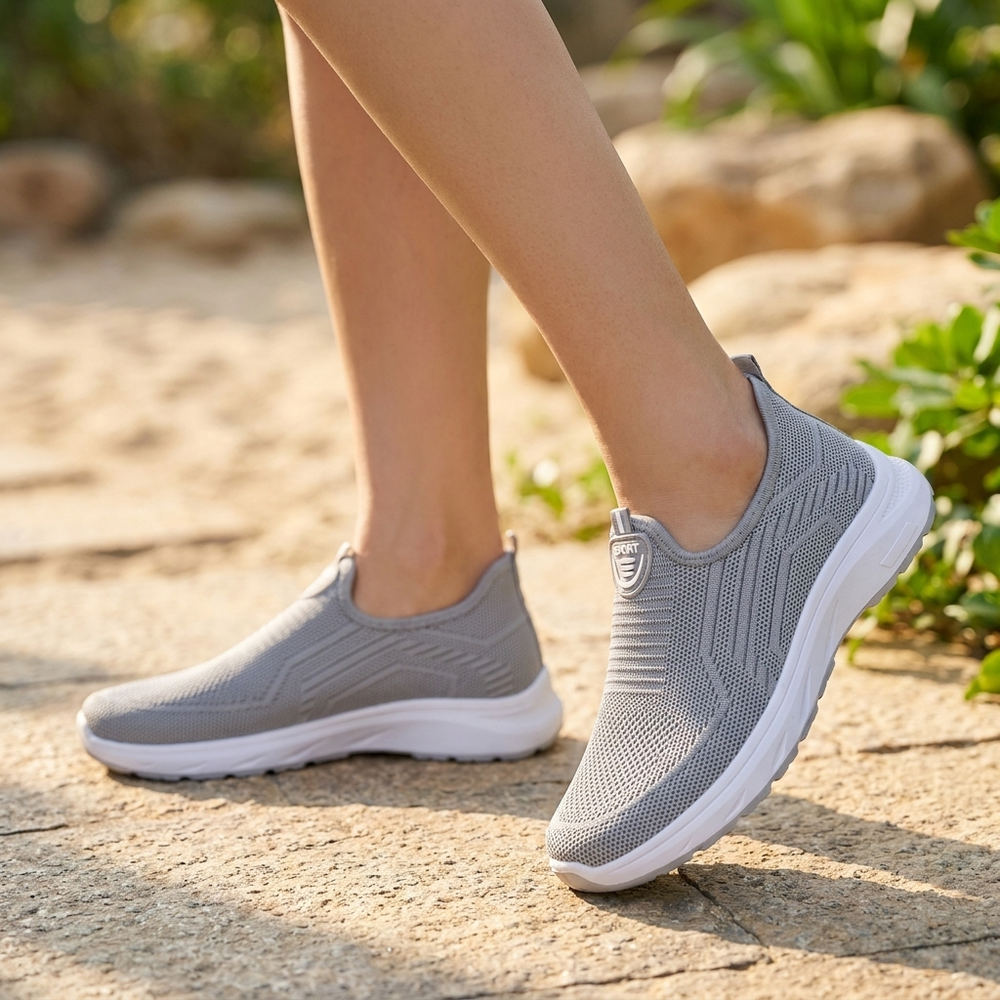 Komfortable dame slip-on sneakers. Bløde og åndbare kvindesko perfekte til afslappet hverdagsbrug.