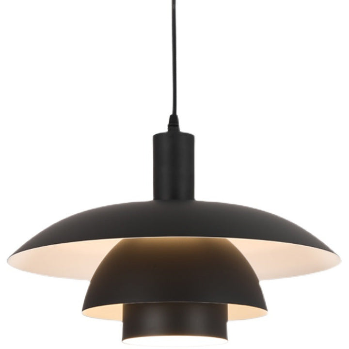 Dansk design pendellampe af metal og glas i skandinavisk stil, elegant og alsidig til moderne indretning.