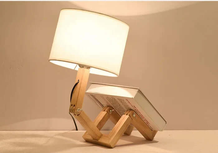 Træbordlampe med Bogholder - Fleksibel & Moderne