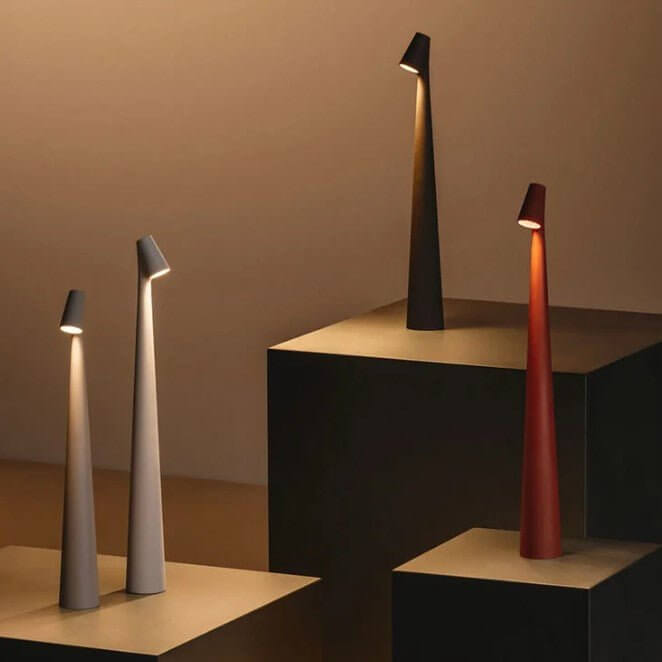 Bærbar LED-bordlampe, dæmpbar, i aluminium