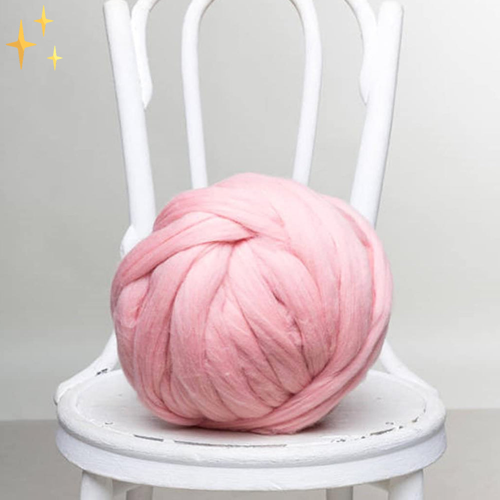 DIY Chunky XL uldgarn, blødt tekstil, ideelt til strikkeprojekter, i stilfuldt blåt, perfekt til tæpper og puder.