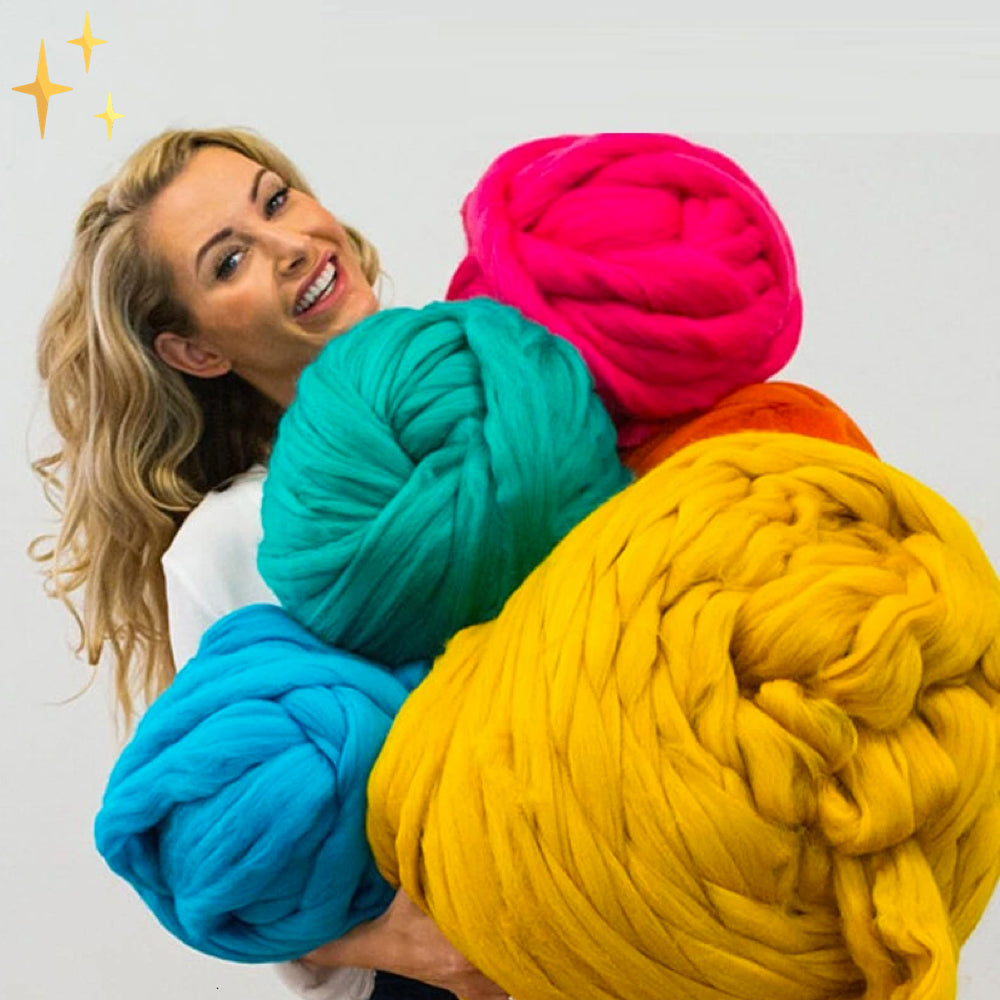 DIY Chunky XL uldgarn, blødt tekstil, ideelt til strikkeprojekter, i stilfuldt blåt, perfekt til tæpper og puder.