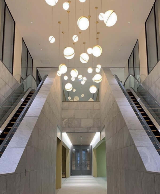 Måneformet Pendellampe i Moderne Design