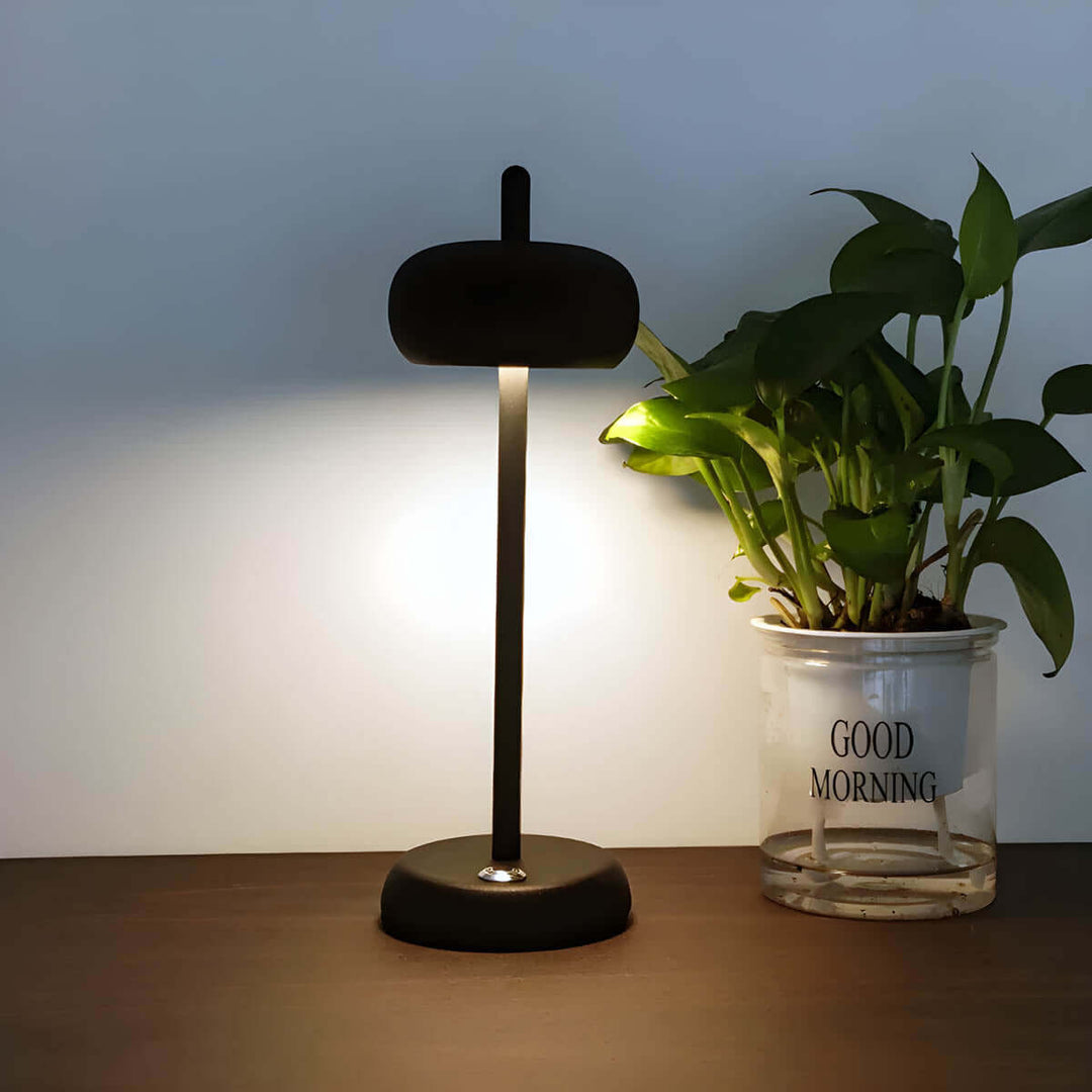 Dæmpbar LED bordlampe i moderne design