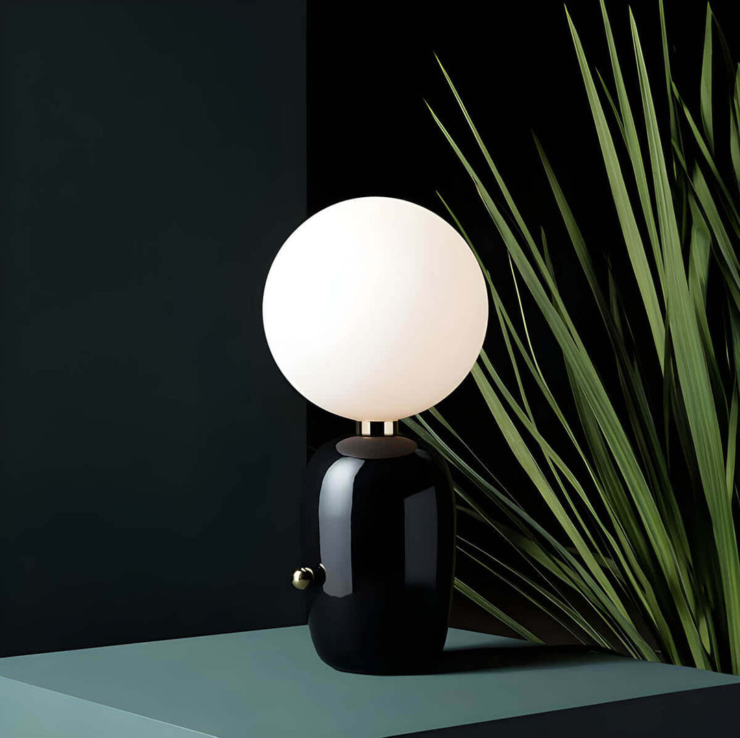 Elegant Skrivebordslampe med Glasfod