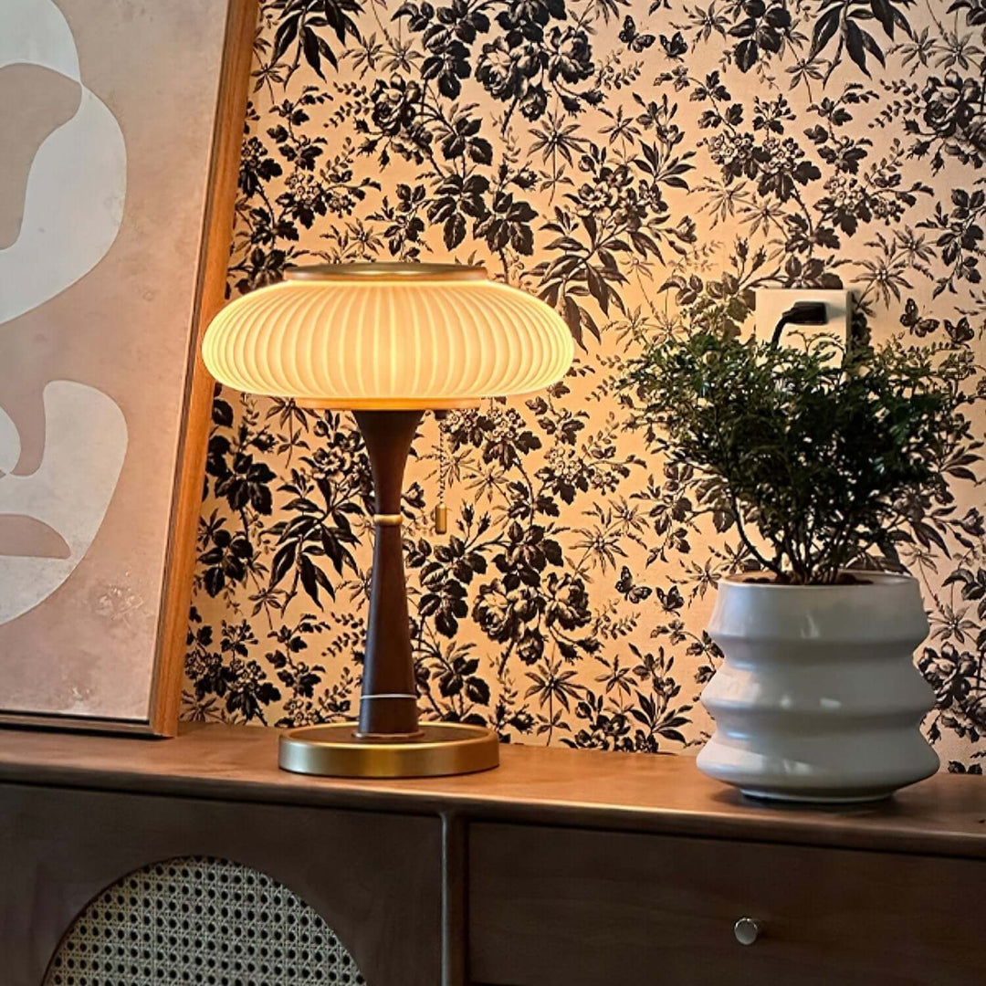 Moderne designer bordlampe i træ og metal, 36 cm