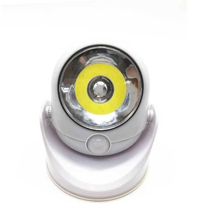 LED-lampe med bevægelsessensor, 450 Lumen