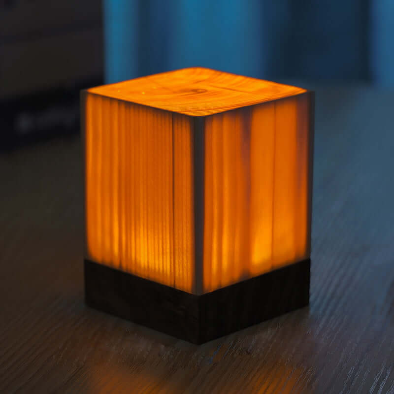 LED Bordlampe i Trælook med Batteri og Touch