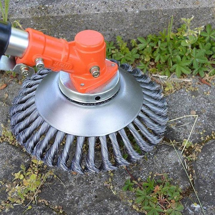Effektiv ukrudtskniv med robust stålhoved, alsidig til havearbejde, kompatibel med buskryddere.