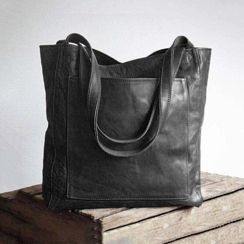 Stilfuld sort kvinde taske, perfekt hverdagstaske med overlegen holdbarhed.