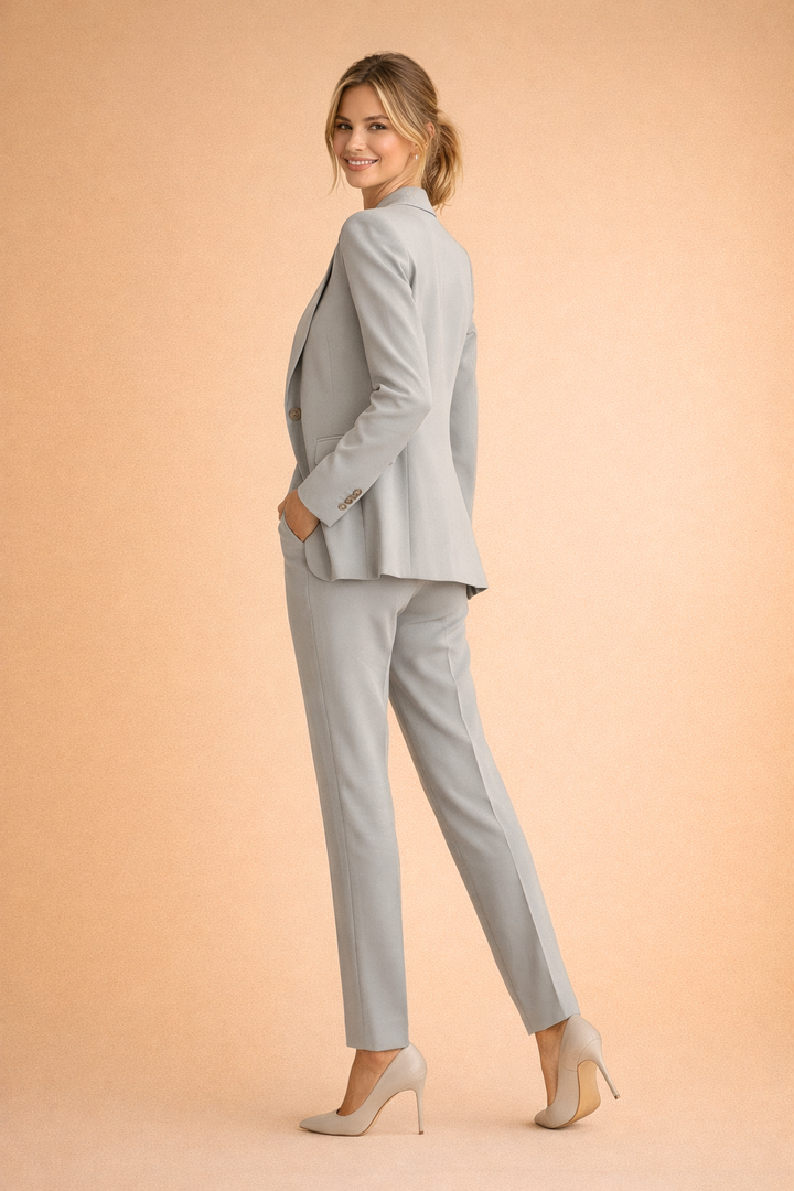 Tidløst dame blazer sæt designet for modebevidste kvinder, ideelt til både arbejde og fritid.