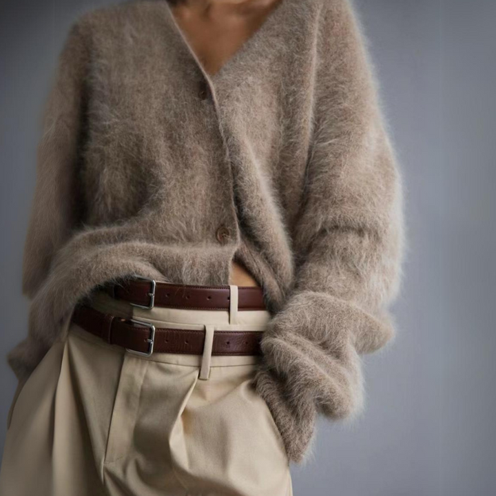 Mørkegrå cardigan til kvinder; tidløs komfort og stilfuldt look til enhver lejlighed.
