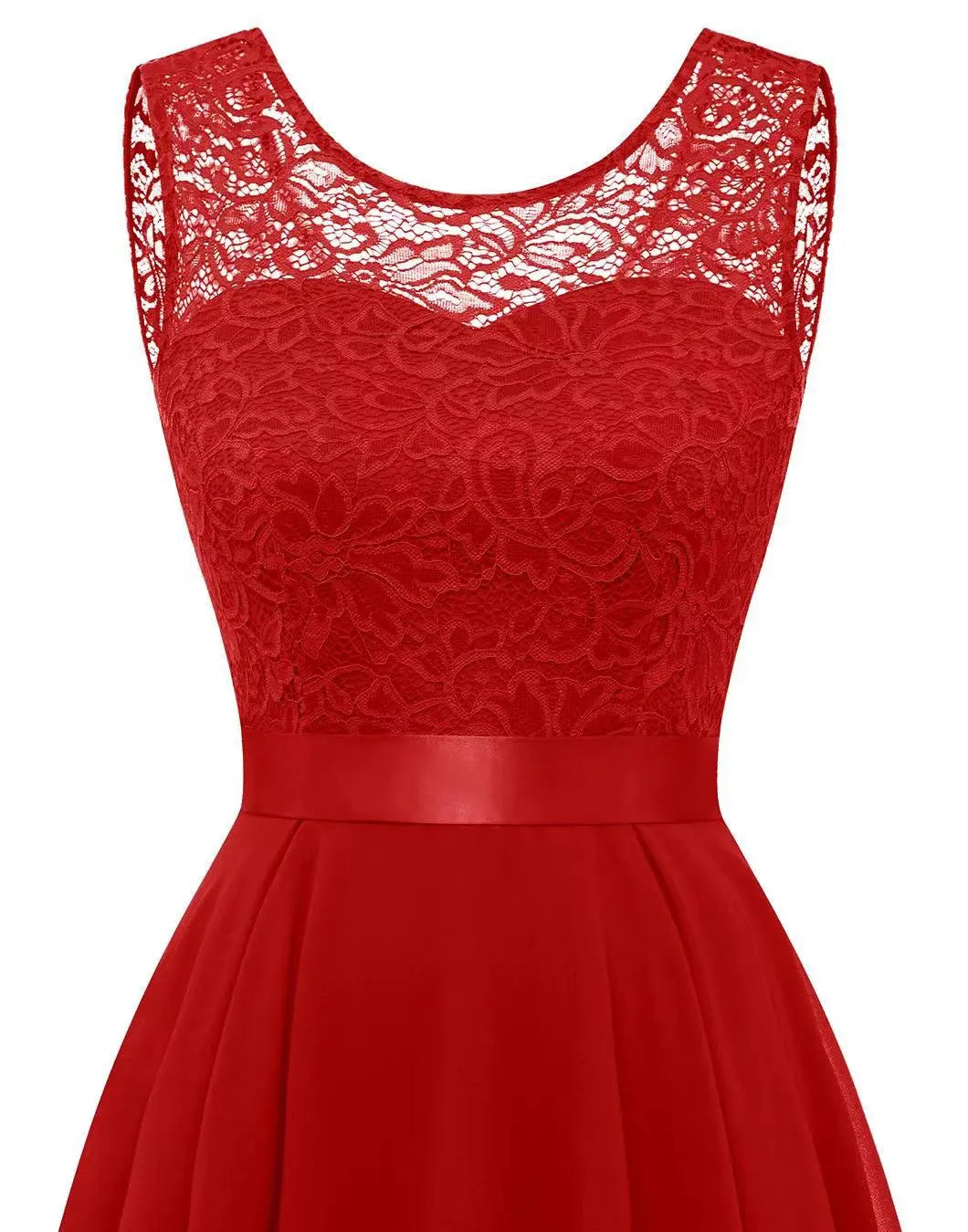 Enkel og elegant high-low festkjole til kvinder. Ideel til bryllupper, selskaber og formelle fester.