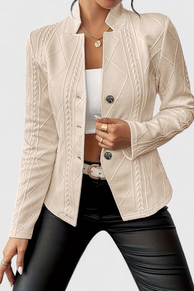 Elegant kvindeblazer. Fremhæver silhuetten og tilføjer et sofistikeret touch til ethvert outfit. Formel/casual.